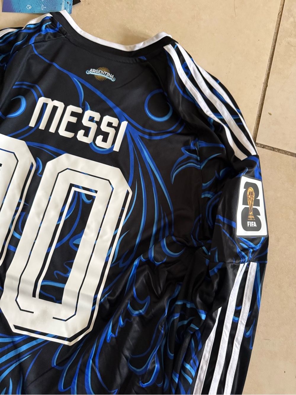 Adidas brand new soccer jersey world cup lionel messi long sleeve soccer jersey - Picture 9 of 9